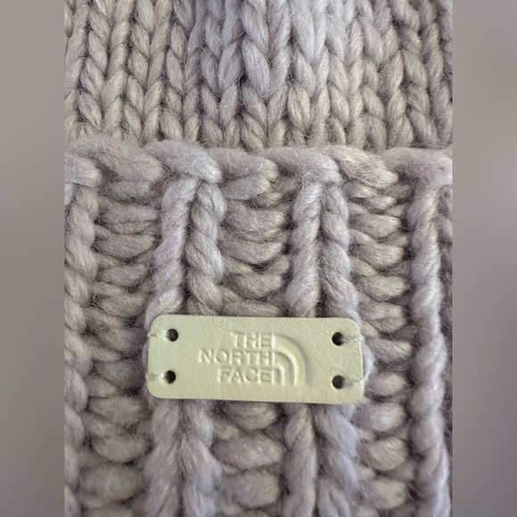 The North Face City Coziest Beanie Lavender Fog - Like New - Picture 5 of 5